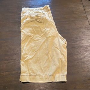 Men’s AE khaki cargo shorts